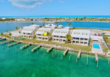 Pineapple Point Resort 10 - Immaculate 3 bed 3 bath harbour front condo