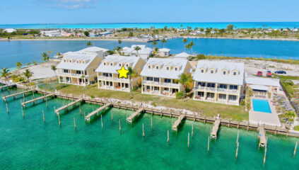 Pineapple Point Resort 10 - Immaculate 3 bed 3 bath harbour front condo